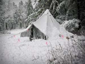 800px-Boy_Scout_camp_in_the_snow
