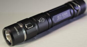 Jetbeam E10R Rechargeable Flashlight Review