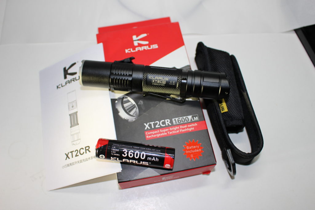 Klarus XT2CR package