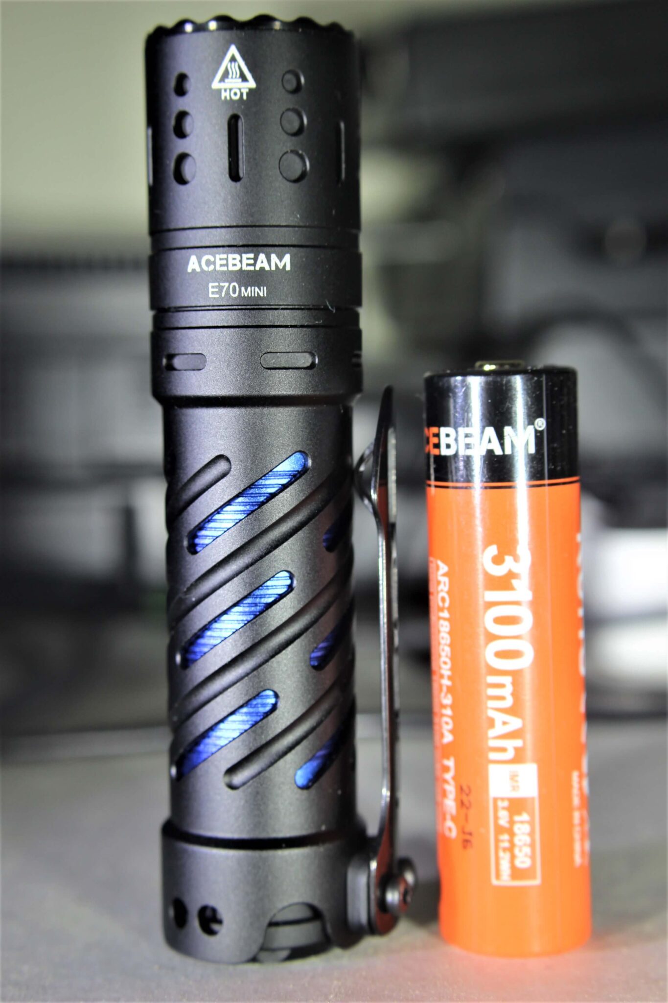 Acebeam E70 Mini High CRI LED Flashlight Review