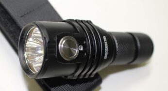 JAY-PARK Flashlights High Lumens Rechargeable, Super Bright High Power LED Tactical Flashlight 100000 Lumen, Powerful Zoomable Handheld USB Flash Ligh
